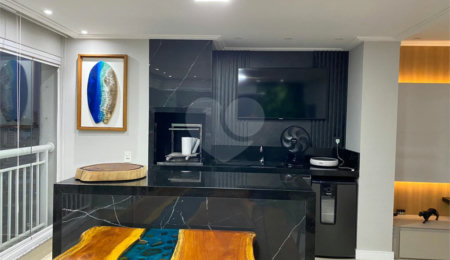 Apartamento à venda com 2 quartos, sendo 1 suíte,  em Vila Leonor, São Paulo, SP