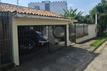 Casa à venda com 4 quartos, sendo 2 suítes,  no condomínio Comendador Elias Jafet, São Paulo - SP