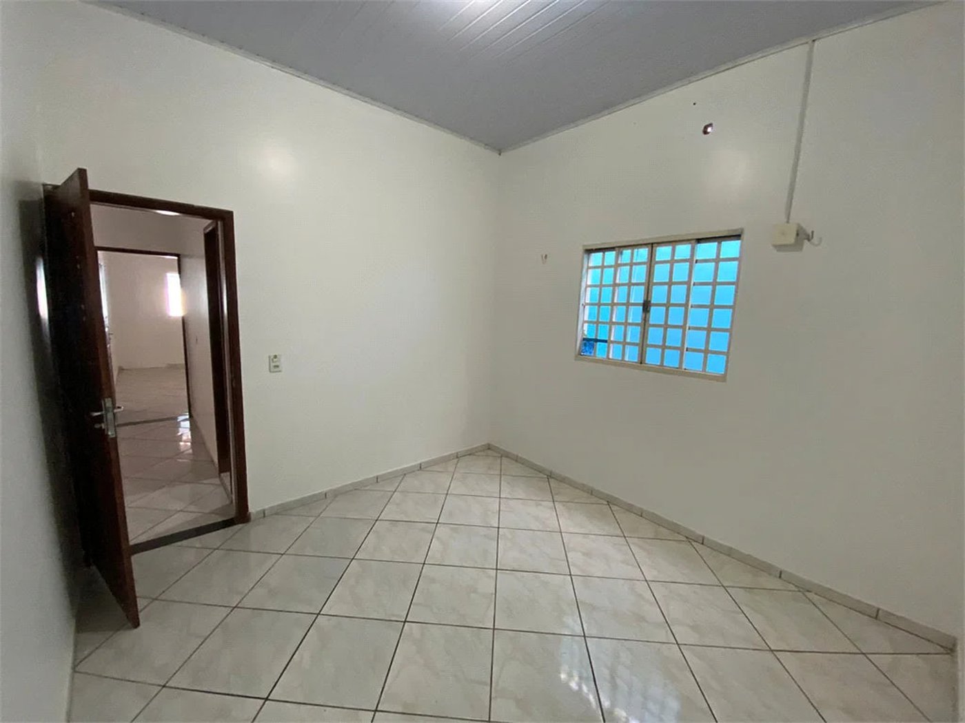 Casa à venda com 3 quartos, sendo 1 suíte, em São Félix, Balsas, MA