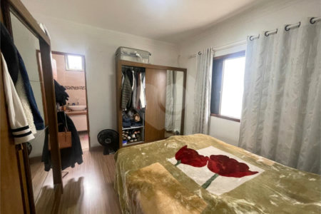 Casa Térrea à venda com 2 quartos, sendo 1 suíte, em Vila Suissa, Mogi das Cruzes, SP