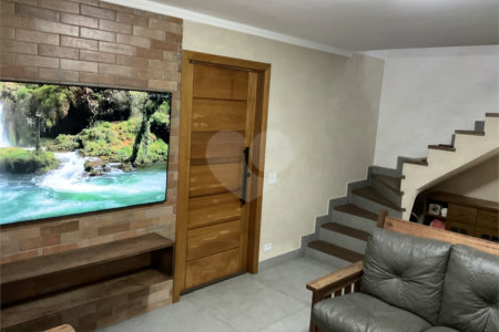 Sobrado à venda com 3 quartos, sendo 1 suíte, em Horto Florestal, São Paulo, SP
