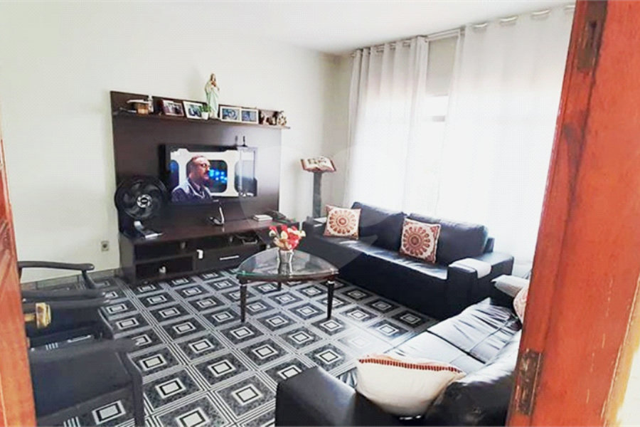 Casa à venda com 5 quartos, sendo 1 suíte, em Vila Nova Cachoeirinha, São Paulo, SP