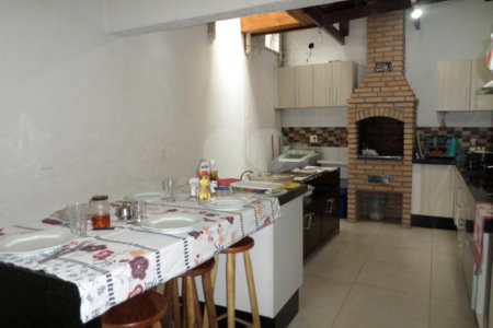Casa à venda com 2 suítes em Vila Morse, São Paulo, SP