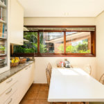 Casa à venda com 4 quartos, sendo 2 suítes, em Jardim Cordeiro, São Paulo, SP