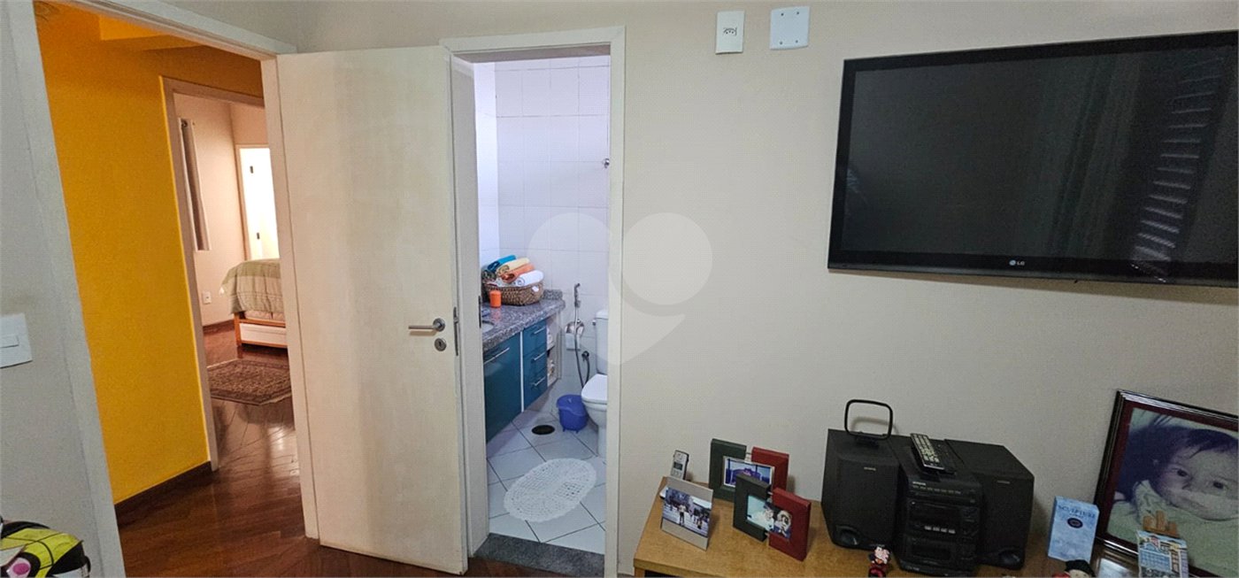 Apartamento à venda com 3 suítes em Sítio São José, Suzano, SP
