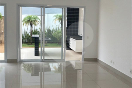 Casa à venda com 4 suítes no condomínio Chácara Ondina, Sorocaba - SP