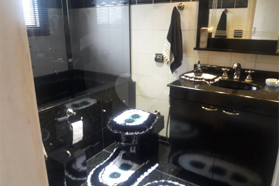 Sobrado à venda com 3 quartos, sendo 1 suíte, em Vila Milton, Guarulhos, SP