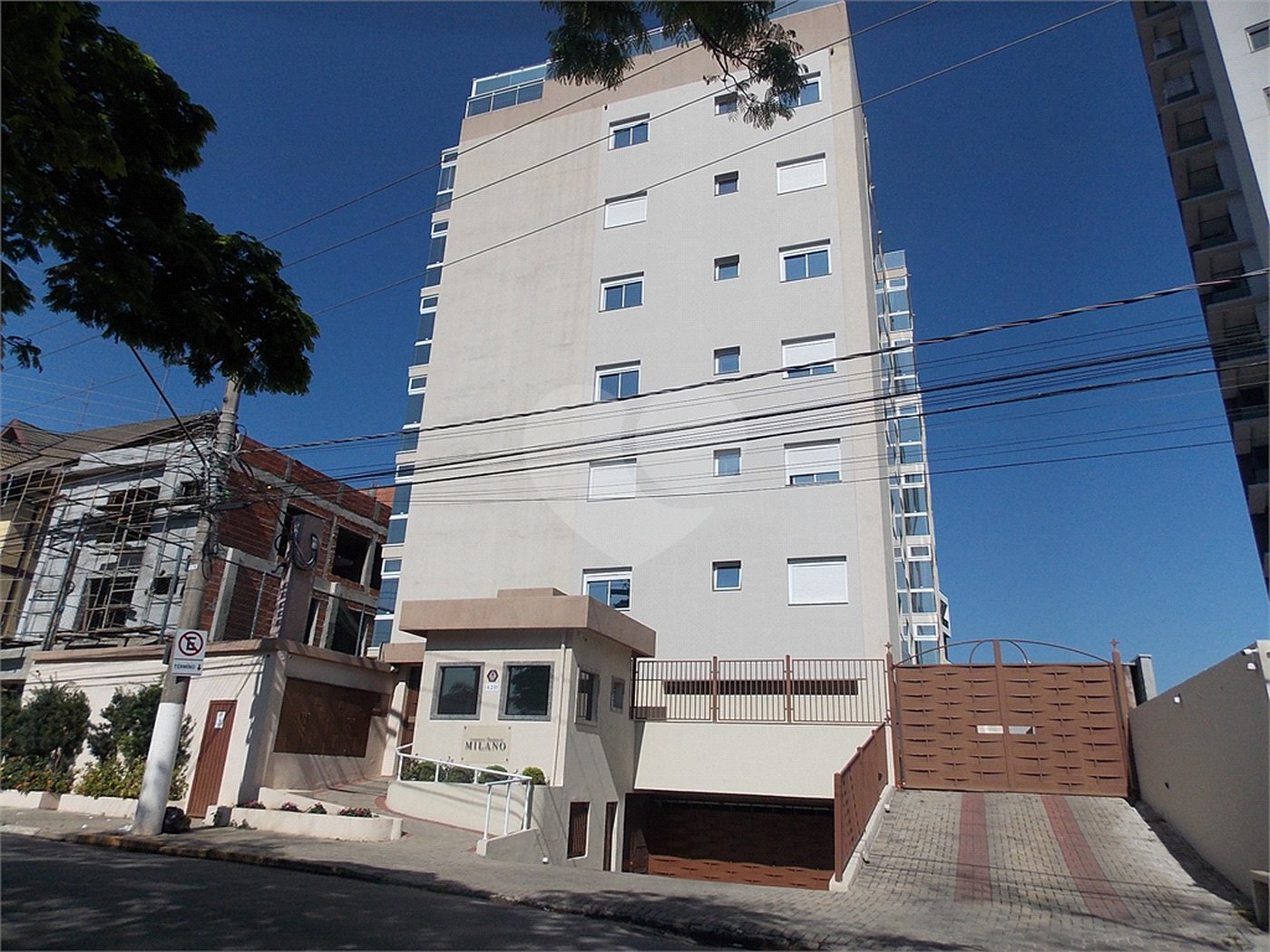 Confortável apartamento no Jardim Floresta em Aibaia sp