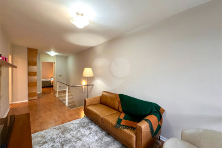 Casa à venda com 3 quartos, sendo 1 suíte,  no condomínio Barão do Triunfo, São Paulo - SP