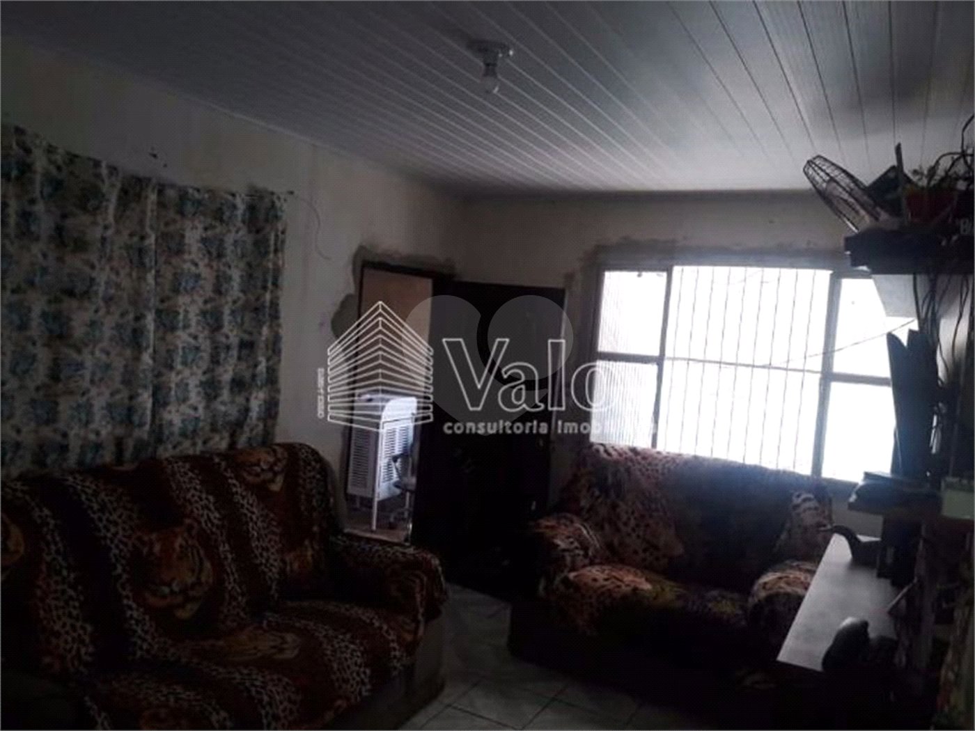 Casa térrea à venda com salão comercial