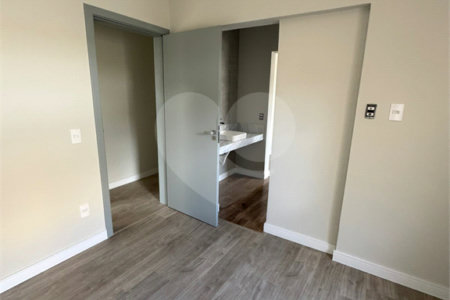 Casa à venda com 3 quartos, sendo 1 suíte, no condomínio Reserva Central Parque, Salto - SP