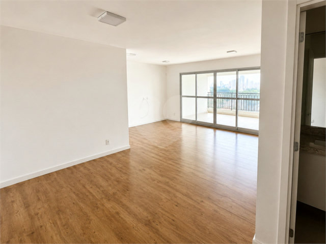 Apartamento à venda com 3 suítes em Vila Cruzeiro, São Paulo, SP