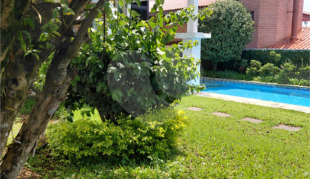 Casa à venda com 4 suítes no condomínio Ville Bourghese, São Paulo - SP