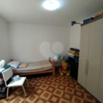 Casa à venda com 6 quartos, sendo 2 suítes, em Chora Menino, São Paulo, SP