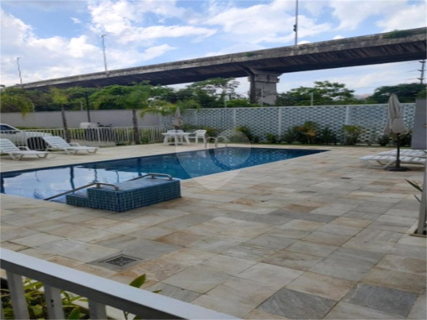 Apartamento à venda com 2 quartos em Guaiaúna, São Paulo, SP