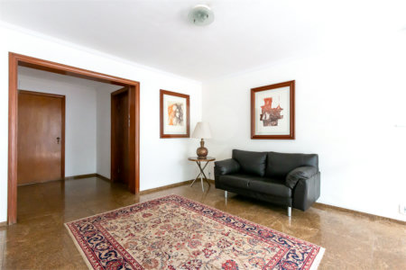 Apartamento à venda com 3 quartos, sendo 1 suíte, em Santa Cecília, São Paulo, SP