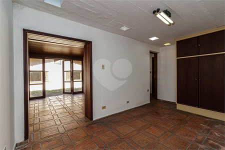 Casa Térrea à venda com 4 quartos, sendo 1 suíte, em Jardim Marajoara, São Paulo, SP