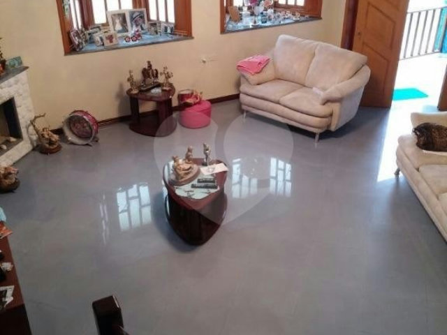 Sobrado à venda com 3 quartos, sendo 1 suíte,  em Tucuruvi, São Paulo, SP
