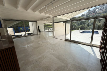 Casa à venda com 4 suítes em Residencial Tamboré, Barueri, SP