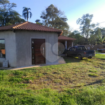 Chácara à venda com 2 quartos, sendo 1 suíte,  no Centro, Gramadinho, SP