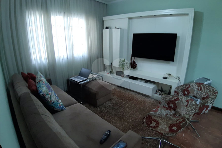 Sobrado à venda com 3 quartos em Tremembé, São Paulo, SP