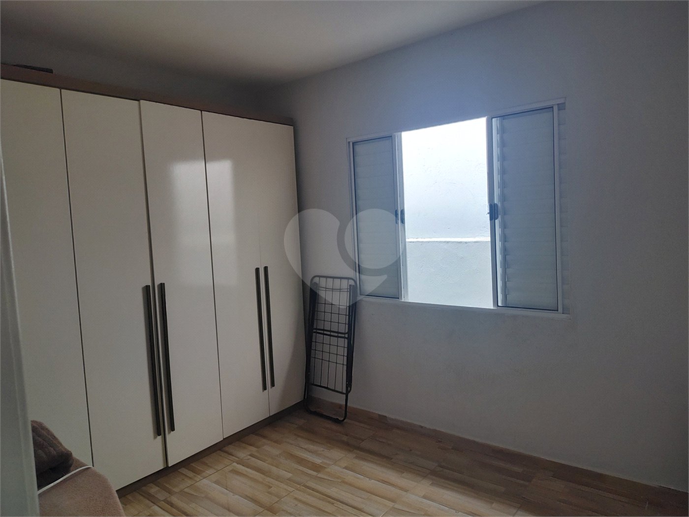 Casa Térrea à venda com 2 quartos, sendo 1 suíte,  em Atibaia Jardim, Atibaia, SP