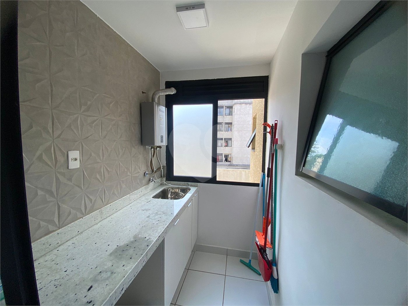 Apartamento à venda com 3 quartos, sendo 1 suíte, em Vista Alegre, Vinhedo, SP