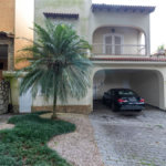 Casa à venda com 4 quartos, sendo 2 suítes,  no condomínio Vila das Flores, São Paulo - SP