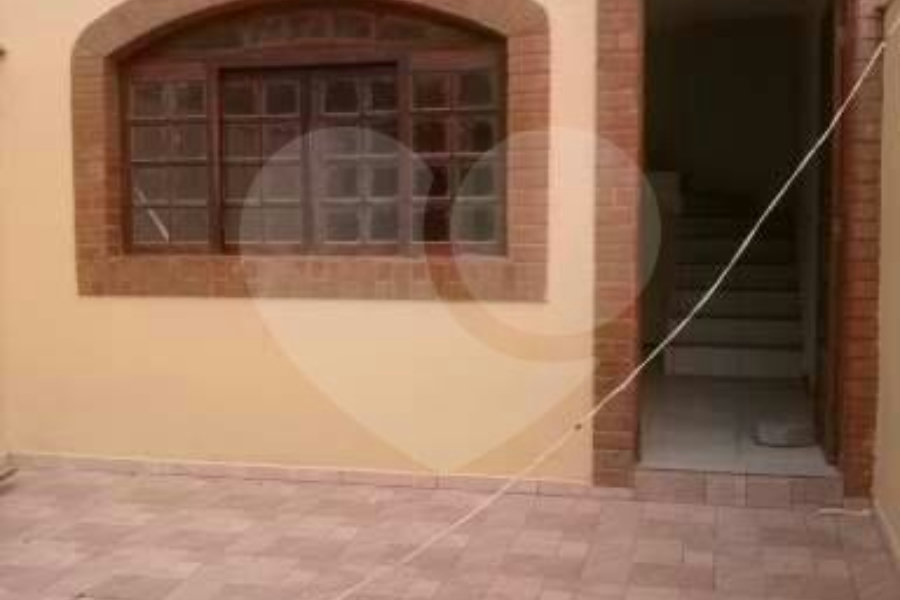 Sobrado à venda com 3 quartos, sendo 2 suítes, em Vila Sônia, São Paulo, SP