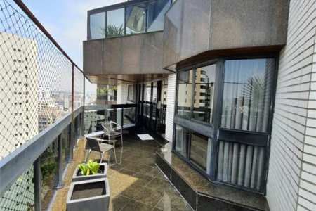 Apartamento à venda com 4 suítes em Vila Andrade, São Paulo, SP