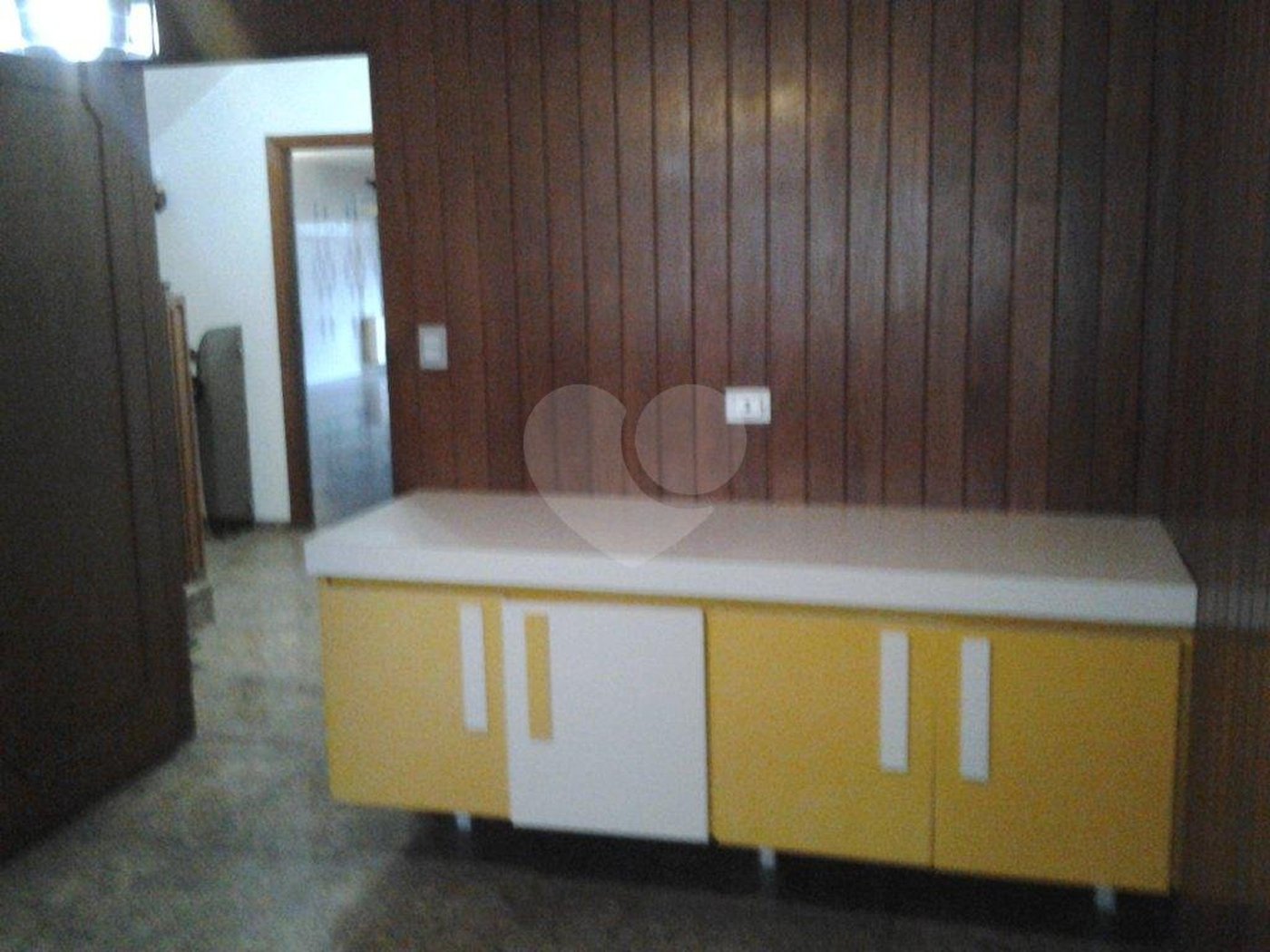 Sobrado à venda com 4 quartos, sendo 1 suíte, em Palmas do Tremembé, São Paulo, SP
