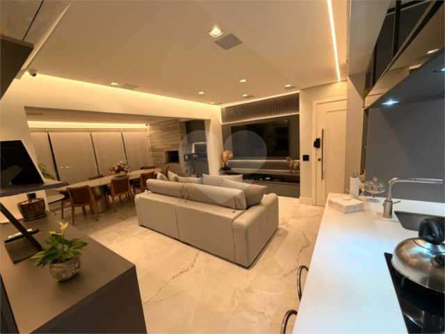 Apartamento à venda com 3 quartos, sendo 1 suíte,  em Granja Julieta, São Paulo, SP