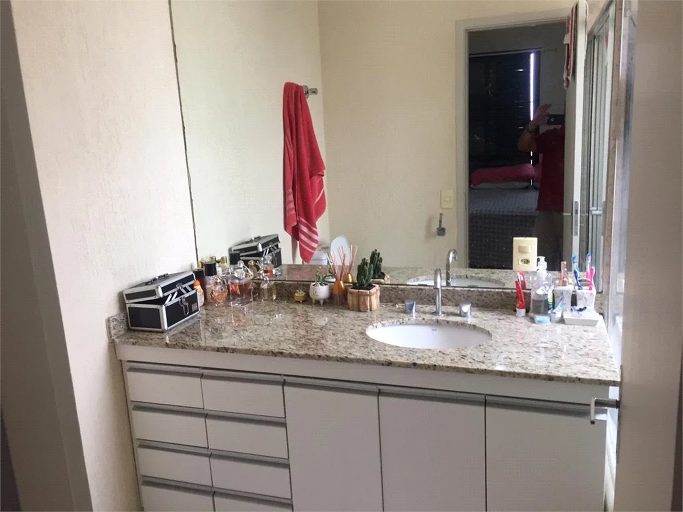 Apartamento à venda com 3 suítes em Vila Suzana, São Paulo, SP