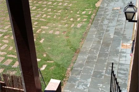 Casa à venda com 6 quartos, sendo 4 suítes, no condomínio Recanto dos Palmares, Atibaia - SP