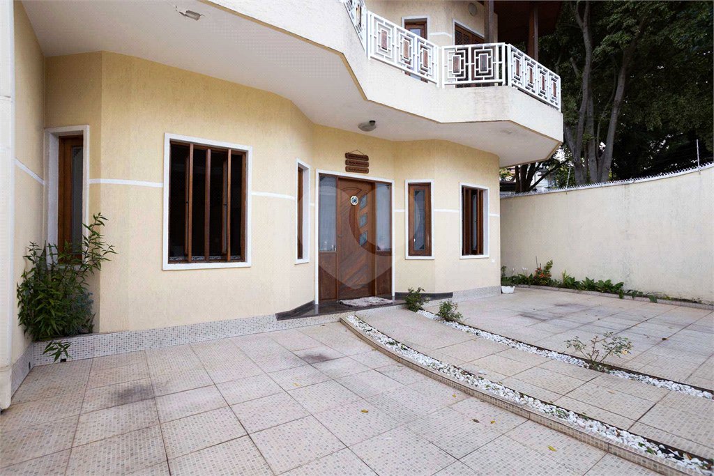 Casa à venda com 3 quartos, sendo 1 suíte, em Jardim Santa Clara, Guarulhos, SP