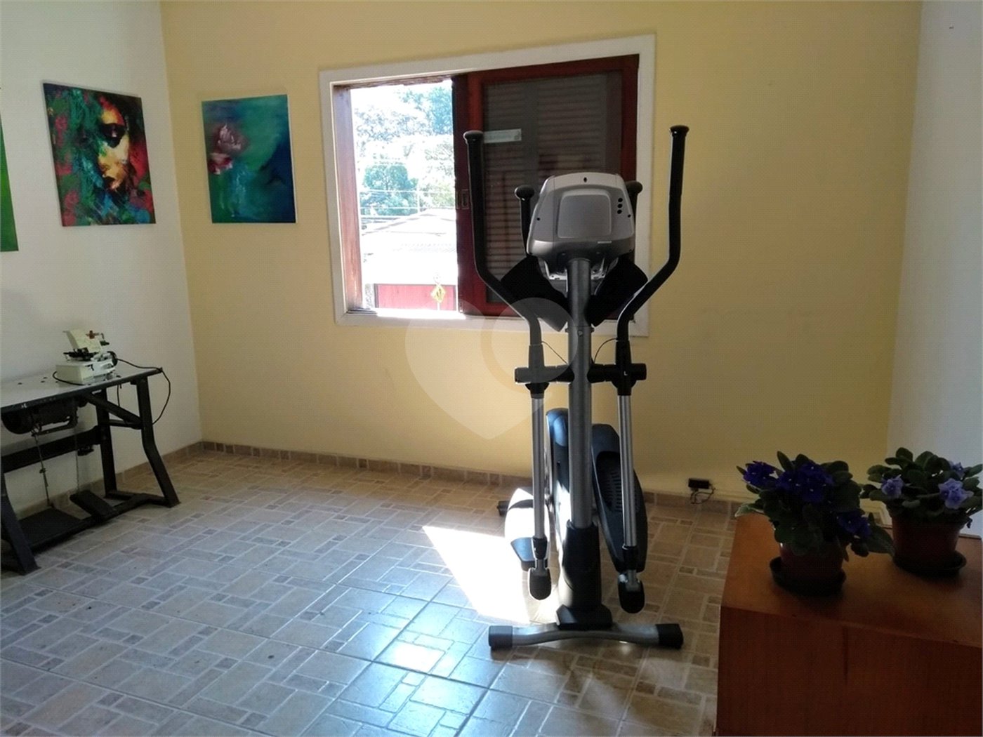 Sobrado à venda com 4 quartos, sendo 1 suíte, em Indianópolis, São Paulo, SP