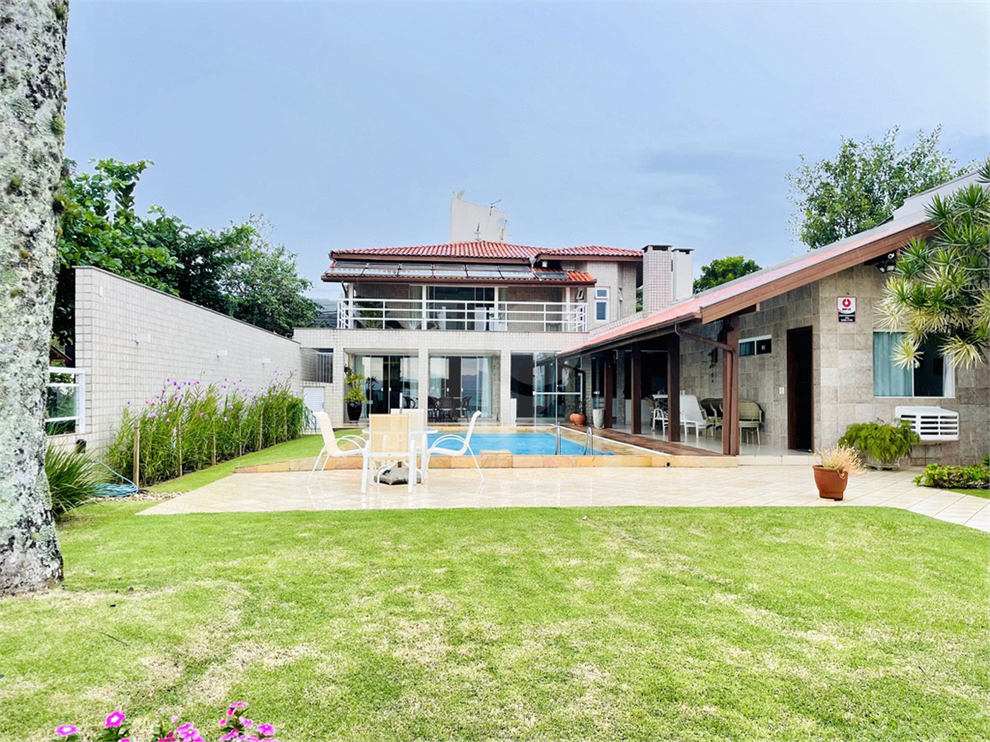 Casa à venda com 5 suítes no Centro, Porto Belo, SC