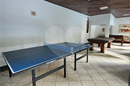 Casa à venda com 3 quartos, sendo 1 suíte, no condomínio Jconde de Irajá, São Paulo - SP