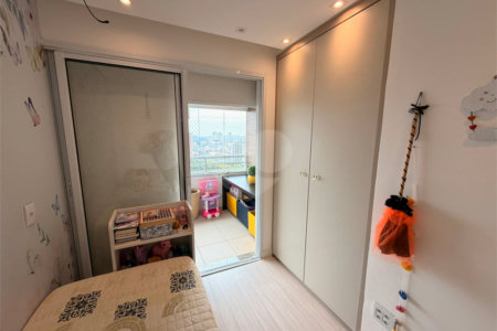 Apartamento à venda com 3 quartos, sendo 1 suíte,  no Centro, Diadema, SP