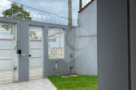 Casa à venda com 3 quartos, sendo 1 suíte, em Jardim Márcia, Suzano, SP