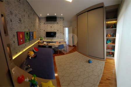 Casa à venda ou para alugar com 4 suítes no condomínio Figueira Garden, Atibaia - SP