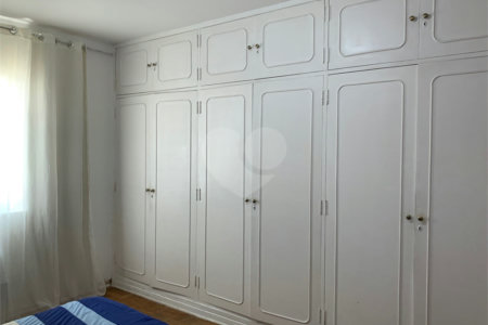 Casa à venda com 3 quartos, sendo 1 suíte, em Jardim Prudência, São Paulo, SP