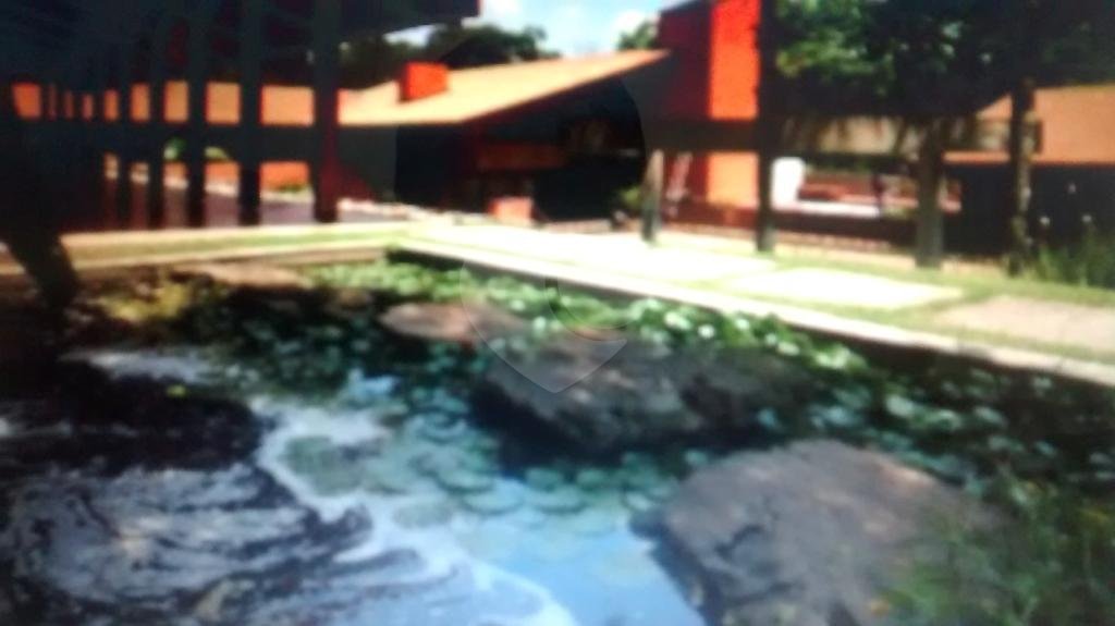 Sobrado à venda com 7 quartos, sendo 5 suítes, em Chácara das Paineiras, Carapicuíba, SP