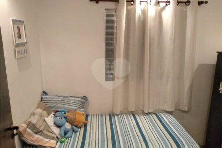 Sobrado à venda com 3 quartos, sendo 1 suíte, em Vila Santa Margarida, Ferraz de Vasconcelos, SP