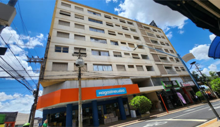 Apartamento à venda com 2 quartos, sendo 1 suíte, no Centro, Araraquara, SP