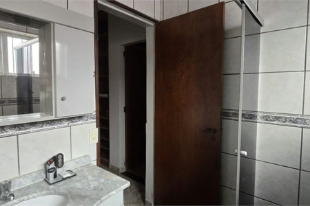 Casa à venda com 3 quartos, sendo 1 suíte, em Lar São Paulo, São Paulo, SP