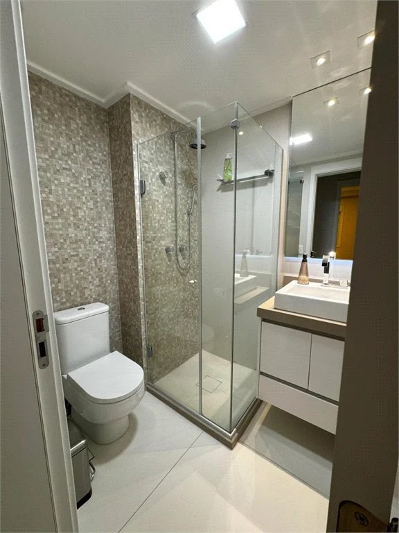 Apartamento à venda com 2 quartos, sendo 1 suíte,  em Jardim Vazani, São Paulo, SP