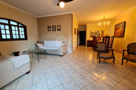 Casa Térrea para alugar com 3 quartos, sendo 1 suíte, em Chácara Santo Antônio, São Paulo, SP