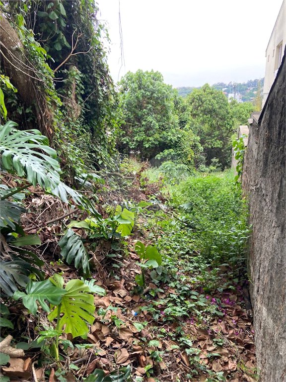 Terreno à venda no condomínio Jd Leonor, São Paulo - SP