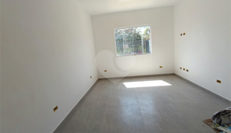 Casa à venda com 2 quartos, sendo 1 suíte,  em Loteamento Jardim do Sol (mailasqui), São Roque, SP